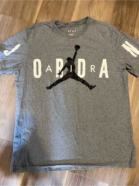 Jordan Air Gray Short Sleeve Tee with Black Jumpman Graphic Sz large